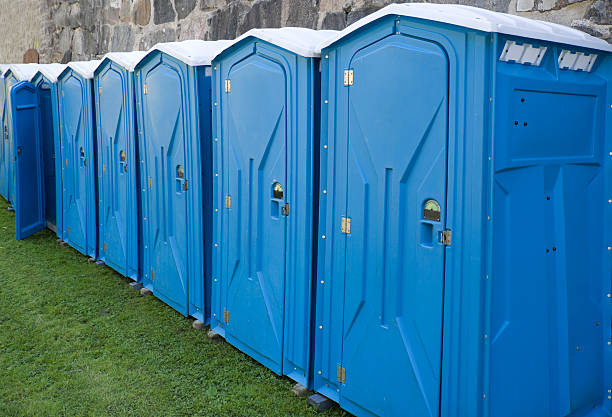 Types of Portable Toilets We Offer in Brielle, NJ